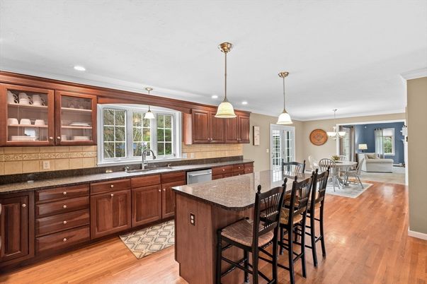 Dining room, Interior, Kitchen, Pendant Lights, Recessed Lighting, Wood Texture Flooring