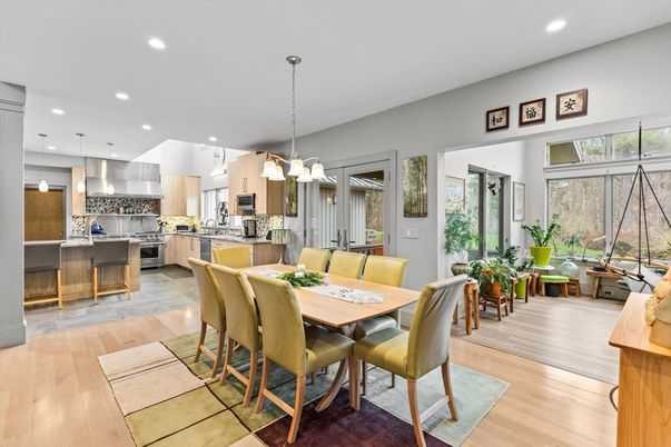 Chandelier, Dining room, Interior, Kitchen, Pendant Lights, Recessed Lighting, Stainless Steel Appliances, Wood Texture Flooring