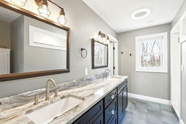 Bathroom, Dual Sink Vanities, Interior