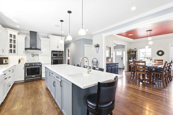Dining room, Interior, Kitchen, Pendant Lights, Recessed Lighting, Stainless Steel Appliances, Wood Texture Flooring