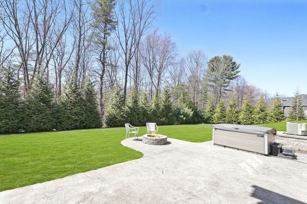 Backyard, Exterior, Hot Tub