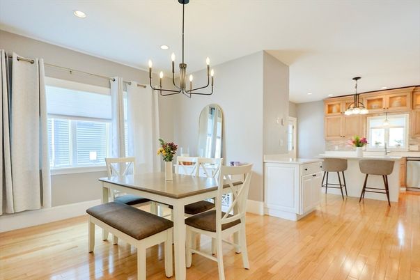 Chandelier, Dining room, Interior, Kitchen, Pendant Lights, Recessed Lighting, Wood Texture Flooring