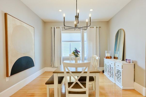 Chandelier, Dining room, Interior, Recessed Lighting, Wood Texture Flooring