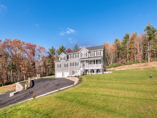 Attached, Backyard, Exterior, Facade, Georgian