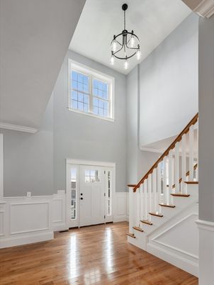 Interior, Pendant Lights, Wood Texture Flooring
