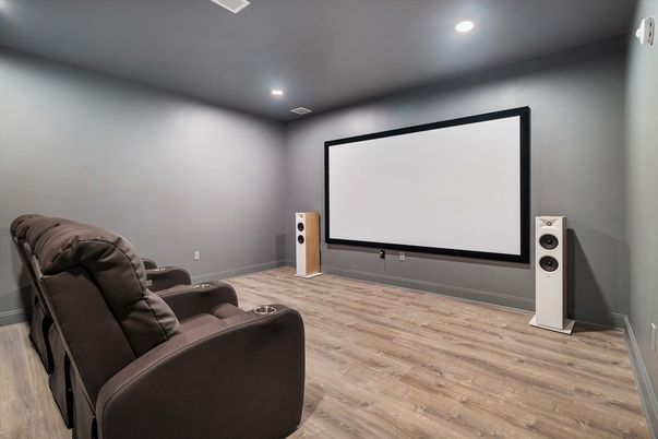 Interior, Projection Screen, Recessed Lighting, Theatre Room, Wood Texture Flooring