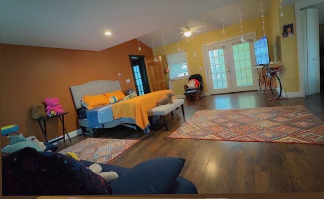 Interior, Recessed Lighting, Wood Texture Flooring