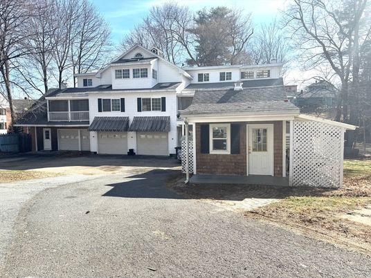Attached, Exterior, Facade, Farmhouse