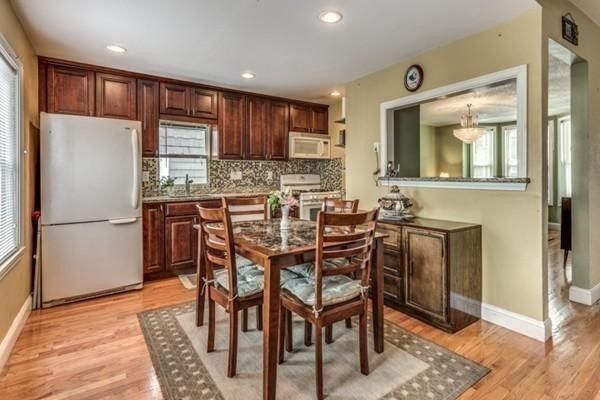 Dining room, Interior, Kitchen, Recessed Lighting, Wood Texture Flooring
