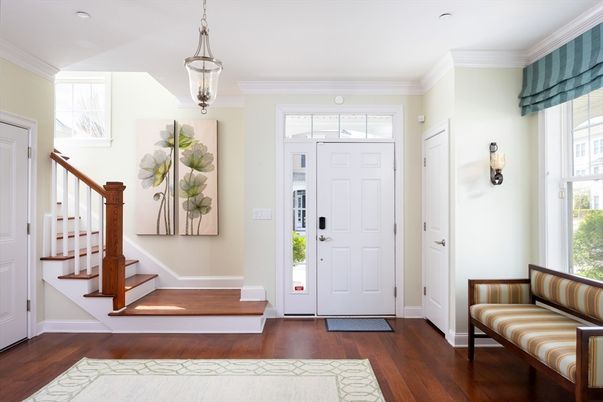 Interior, Pendant Lights, Recessed Lighting, Wood Texture Flooring