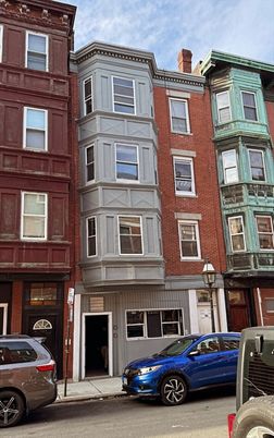 Exterior, Facade, Brick Facade, Rowhouse