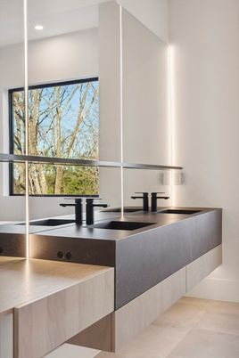 Bathroom, Dual Sink Vanities, Interior, Recessed Lighting