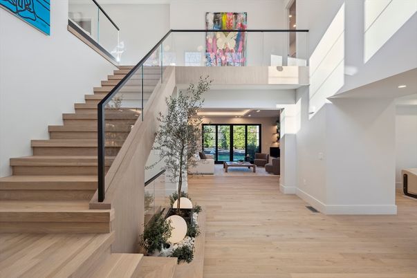Interior, Recessed Lighting, Wood Texture Flooring