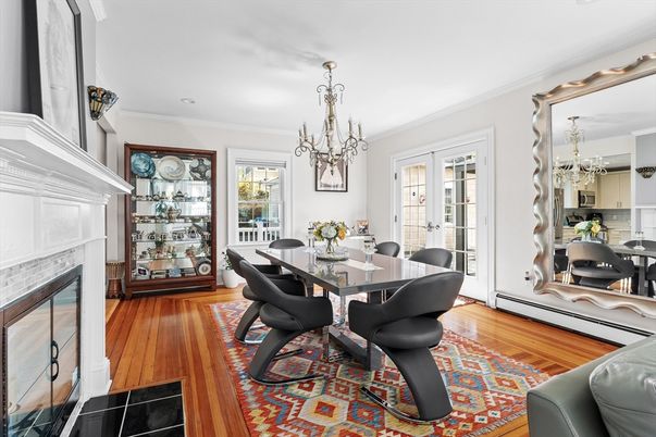 Chandelier, Dining room, Fireplace, Interior, Wood Texture Flooring