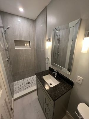 Bathroom, Interior, Recessed Lighting