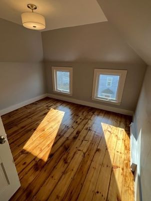 Empty room, Interior, Pendant Lights, Wood Texture Flooring