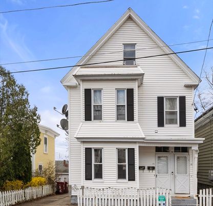 Exterior, Facade, Queen Anne Victorian
