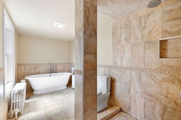 Bathroom, Free Standing Baths, Interior