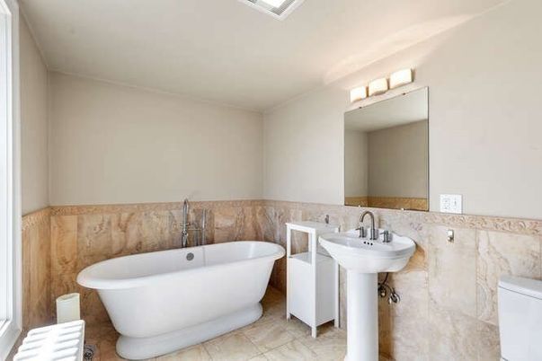 Bathroom, Free Standing Baths, Interior