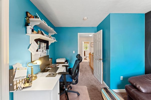 Home Office, Interior