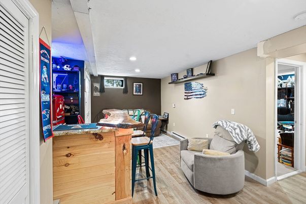 Interior, Recessed Lighting, Wood Texture Flooring