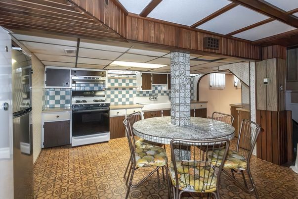 Dining room, Interior, Kitchen, Stainless Steel Appliances