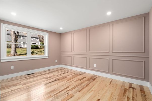 Empty room, Interior, Recessed Lighting, Wood Texture Flooring