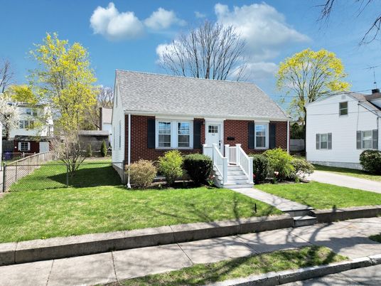 Exterior, Facade, Brick Facade, Cape Cod