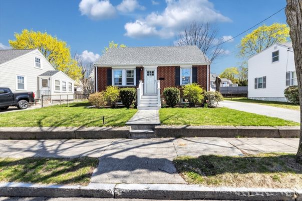 Exterior, Facade, Brick Facade, Cape Cod