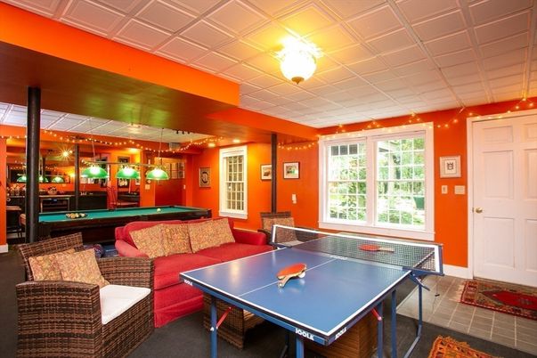 Billiard Table, Game Room, Interior