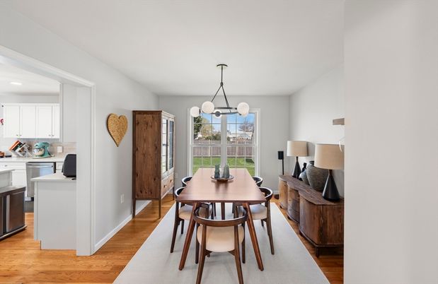 Dining room, Interior, Kitchen, Pendant Lights, Wood Texture Flooring