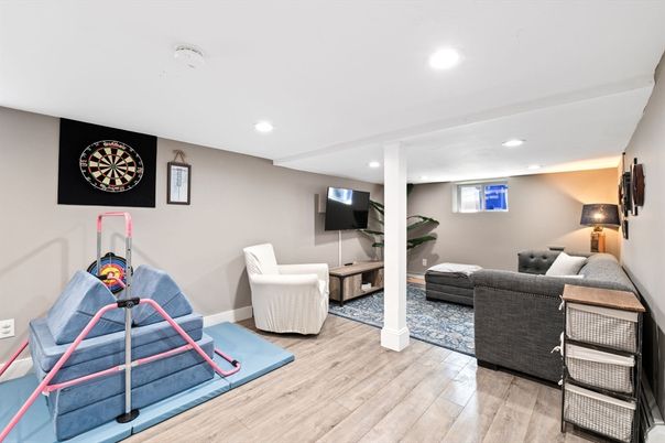 Interior, Living room, Recessed Lighting, Wood Texture Flooring