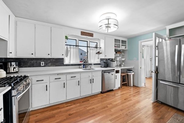 Interior, Kitchen, Stainless Steel Appliances, Wood Texture Flooring