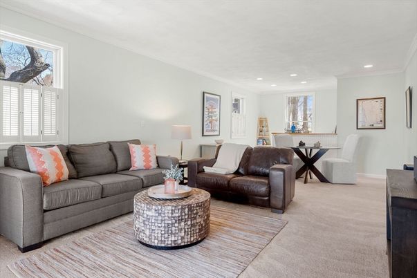 Dining room, Interior, Living room, Recessed Lighting