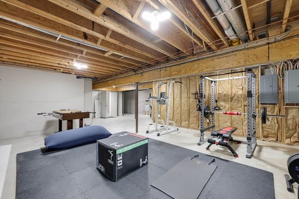 Fitness Equipment, Interior, Wooden Beams