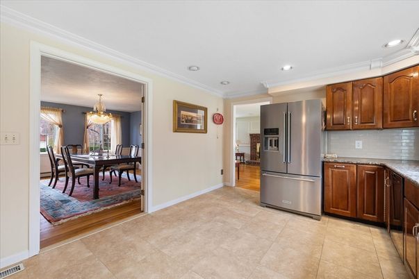 Chandelier, Dining room, Interior, Kitchen, Recessed Lighting, Stainless Steel Appliances, Wood Texture Flooring