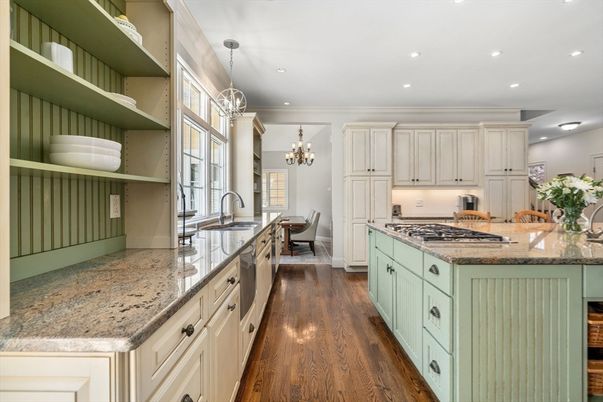 Chandelier, Dining room, Interior, Kitchen, Pendant Lights, Recessed Lighting, Stainless Steel Appliances, Wood Texture Flooring