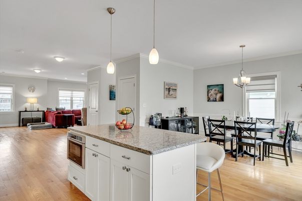 Dining room, Interior, Living room, Pendant Lights, Recessed Lighting, Wood Texture Flooring