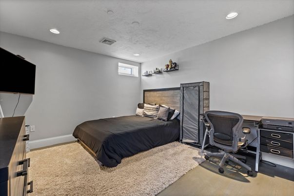 Bedroom, Home Office, Interior, Recessed Lighting