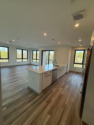 Interior, Kitchen, Recessed Lighting, Wood Texture Flooring