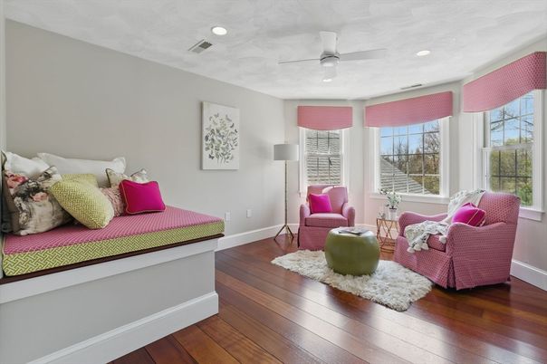 Bedroom, Interior, Living room, Recessed Lighting, Wood Texture Flooring