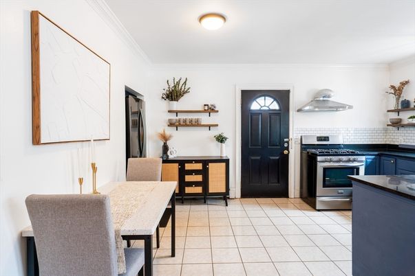 Dining room, Interior, Kitchen, Stainless Steel Appliances