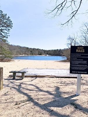 Exterior, Lake
