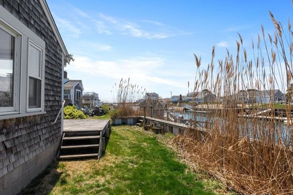 Backyard, Exterior, Lake