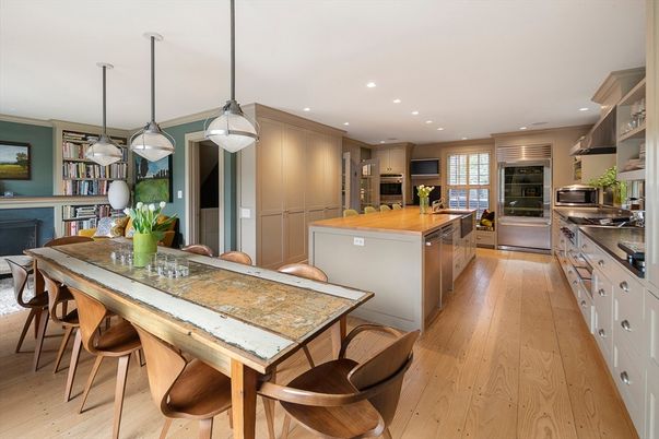 Dining room, Interior, Kitchen, Pendant Lights, Recessed Lighting, Stainless Steel Appliances, Wood Texture Flooring