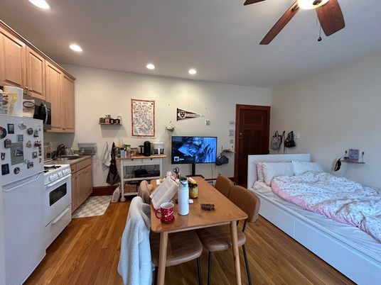 Bedroom, Dining room, Interior, Kitchen, Recessed Lighting, Wood Texture Flooring