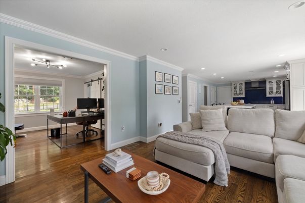 Home Office, Interior, Living room, Recessed Lighting, Wood Texture Flooring