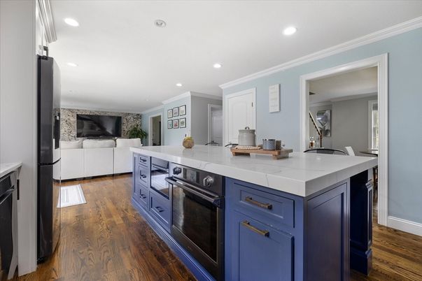 Interior, Kitchen, Living room, Recessed Lighting, Wood Texture Flooring