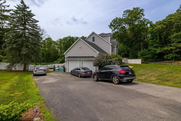 Detached Garage, Exterior