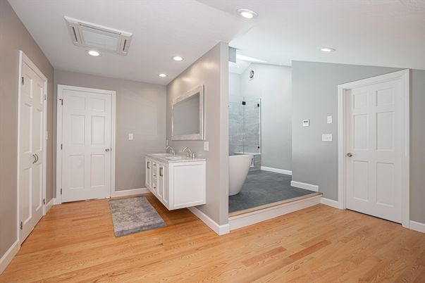 Bathroom, Free Standing Baths, Interior, Recessed Lighting, Wood Texture Flooring